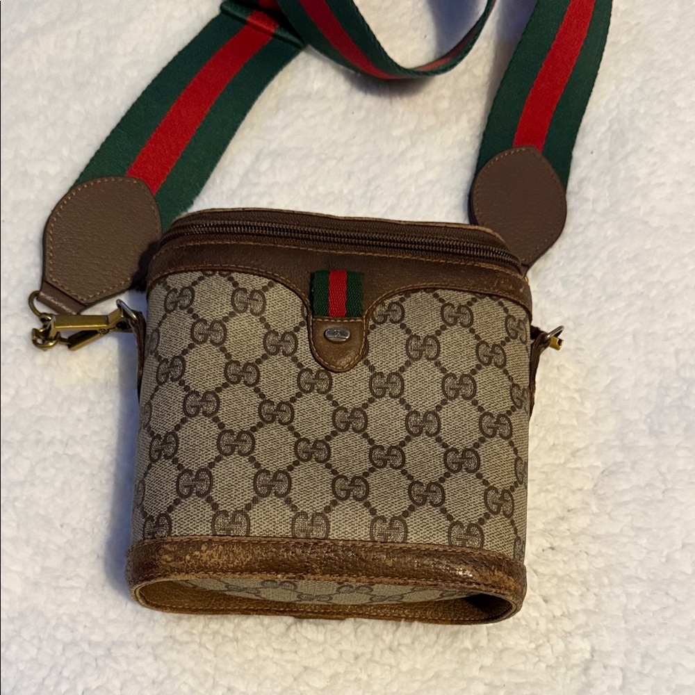 Sherry Line Crossbody with Green and Red Strap